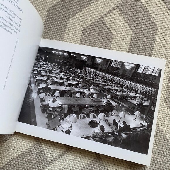 For the Love of Libraries: A Book of Postcards EUC/Vintage - Picture 4 of 5